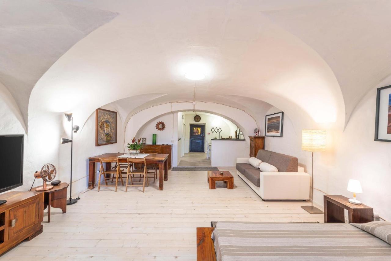 Casa Gilbert 101 Lägenhet Alghero Exteriör bild